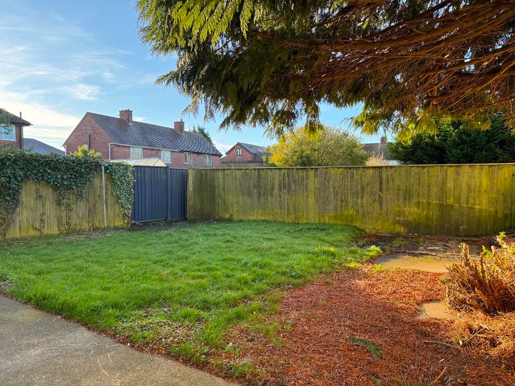 Property photo 2 of 11