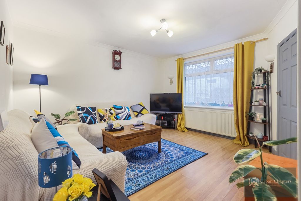 Property photo 3 of 20