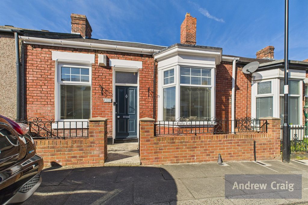 Property photo 1 of 14 (Main)