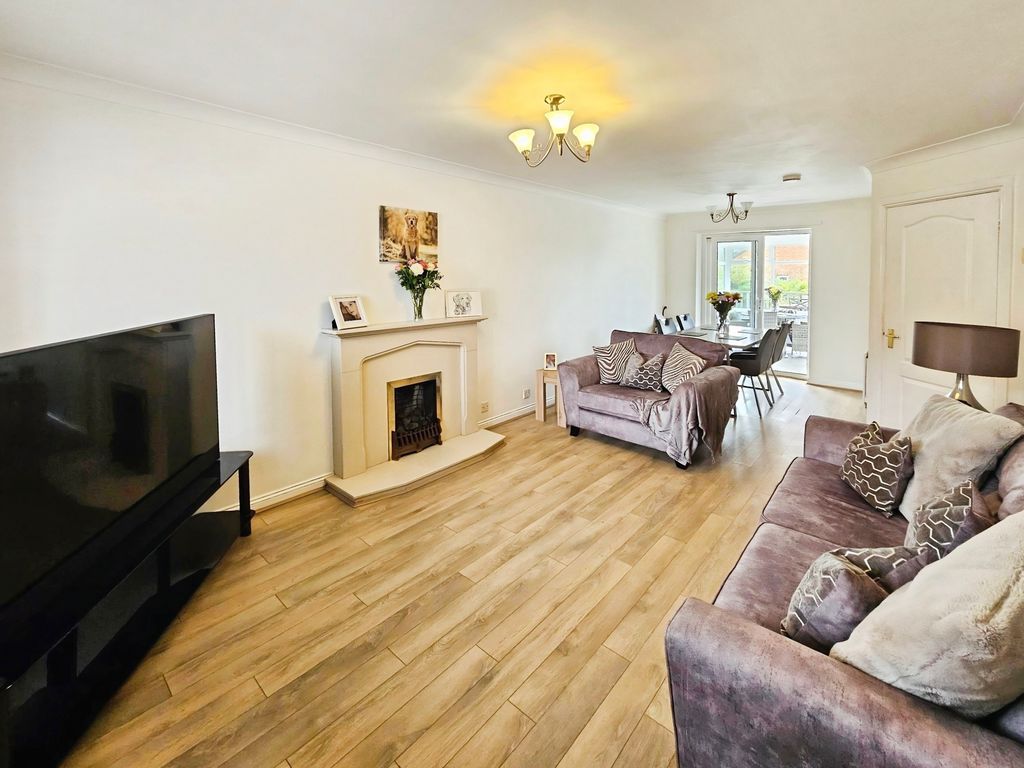 Property photo 2 of 16 Photo 16