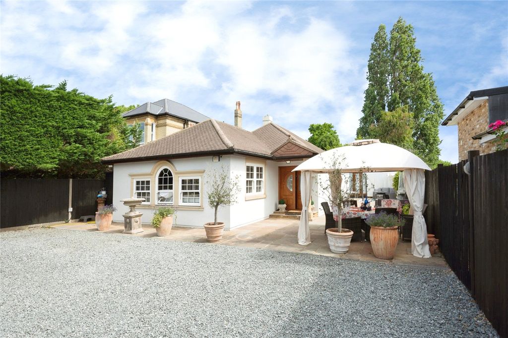 Property photo 1 of 13 Front