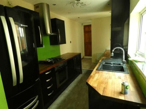 Property photo 1 of 9