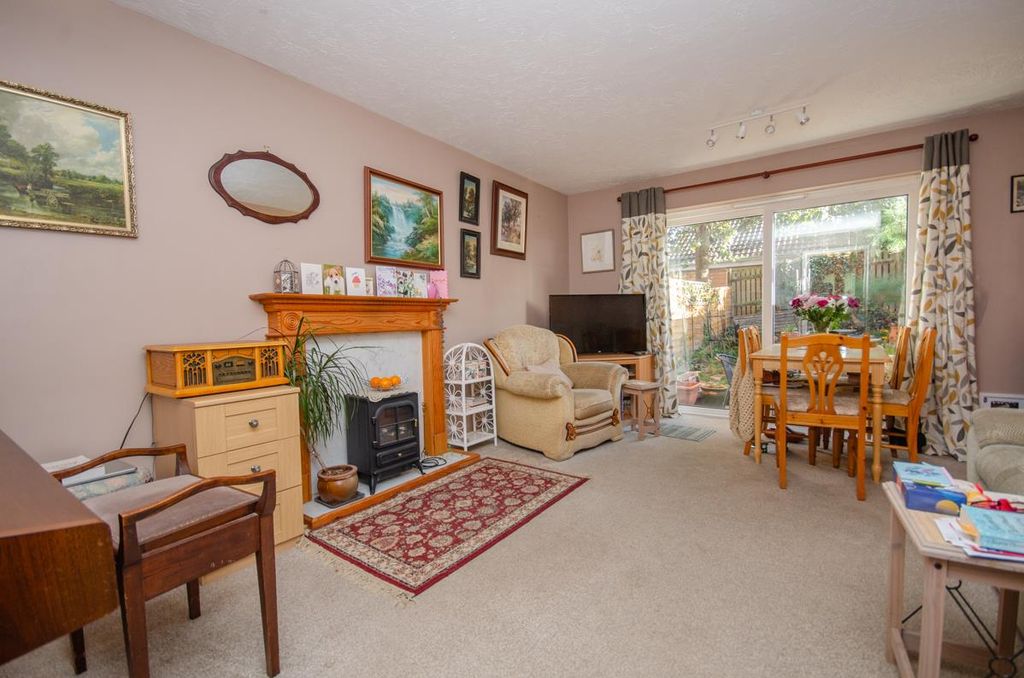 Property photo 2 of 20 Living Room.Jpg