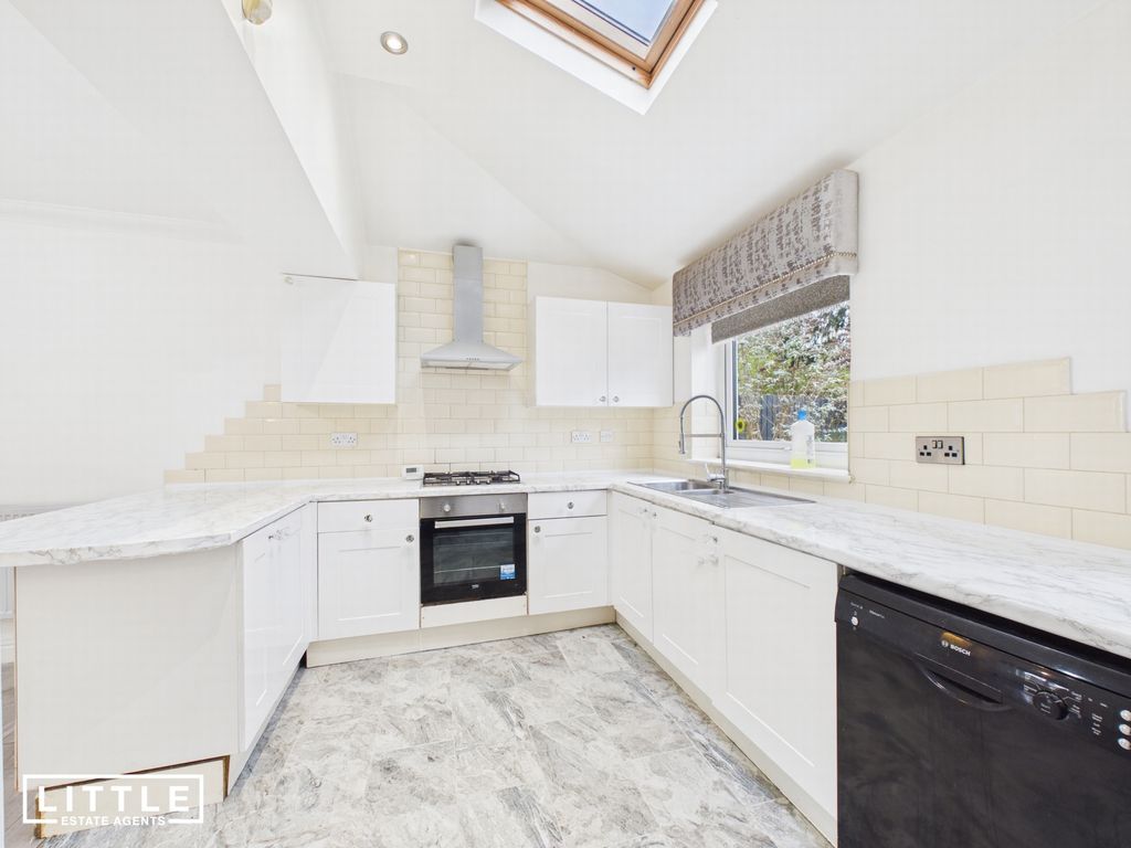 Property photo 2 of 26 Photo 5