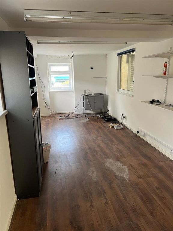 Property photo 3 of 9 Soutfiled Wh 3.Jpg