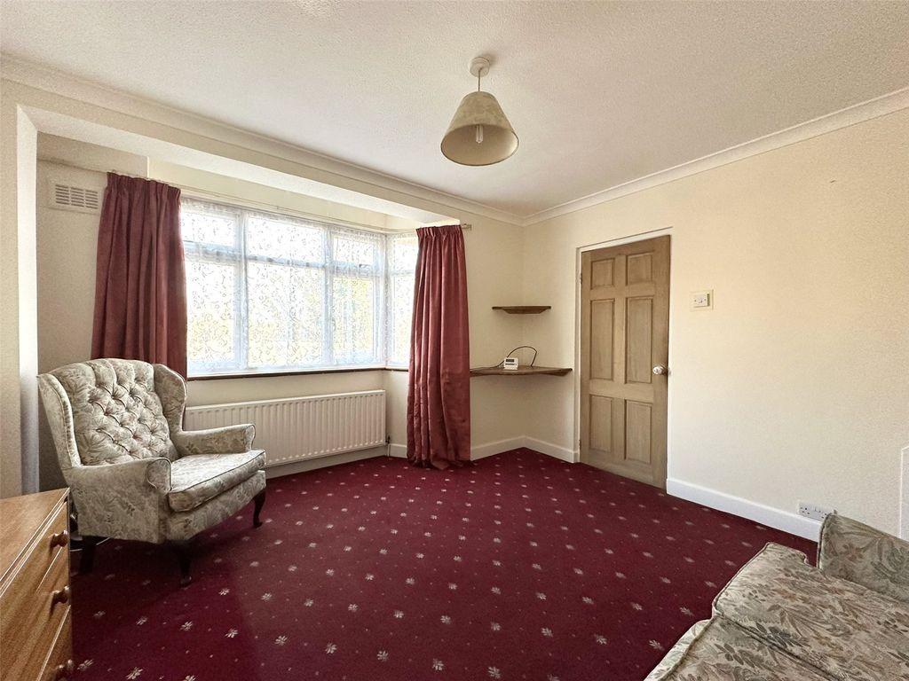 Property photo 2 of 25 Living Room