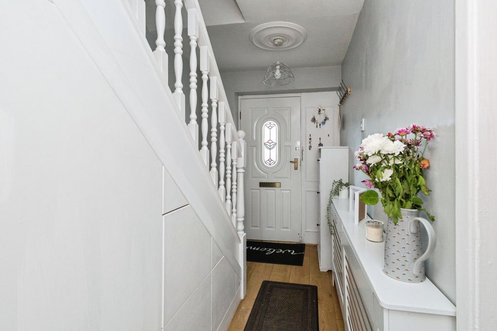 Property photo 3 of 29 Hallway
