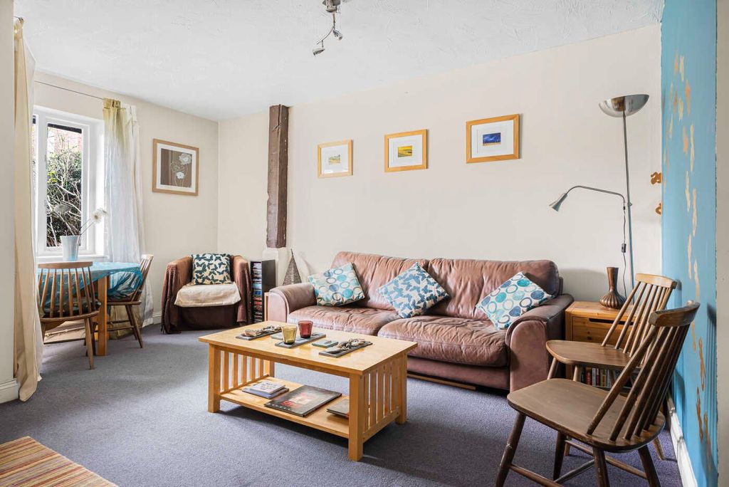 Property photo 3 of 18