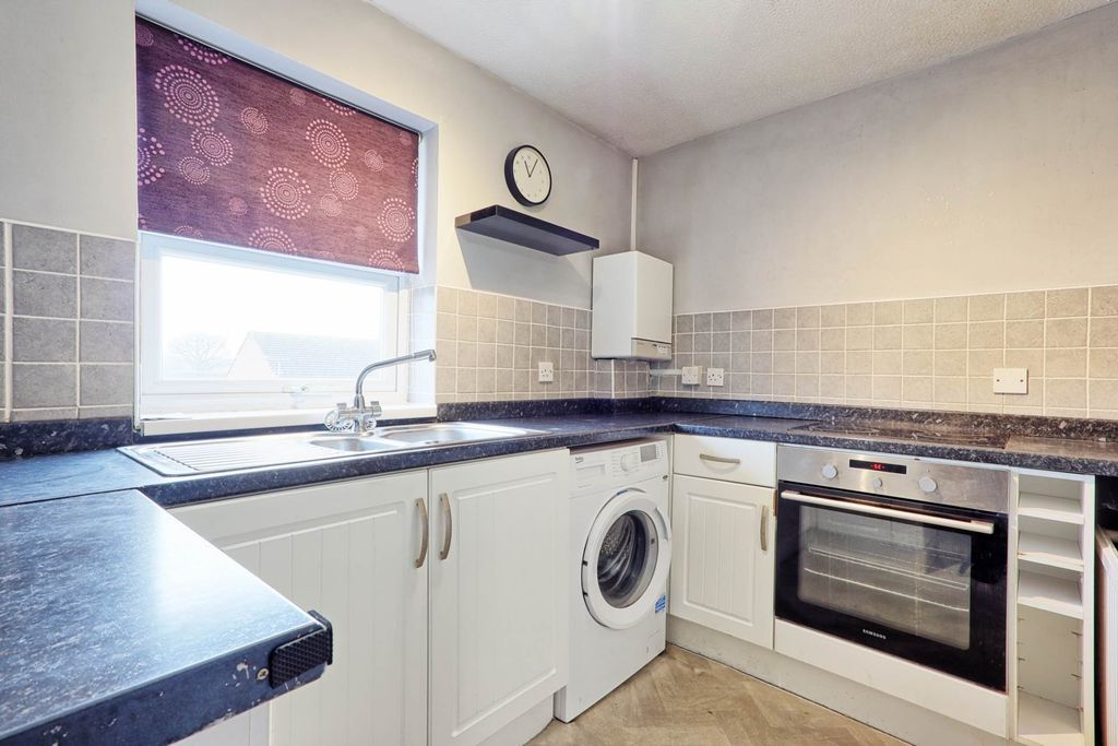 Property photo 3 of 9