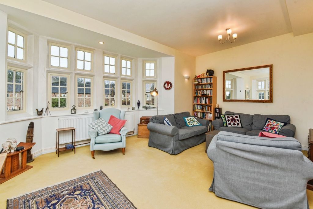 Property photo 3 of 18 Pbox-Img.Jpg