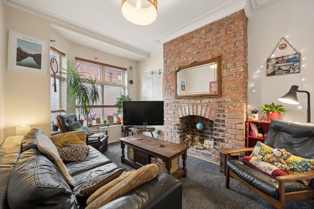 Property photo 2 of 9