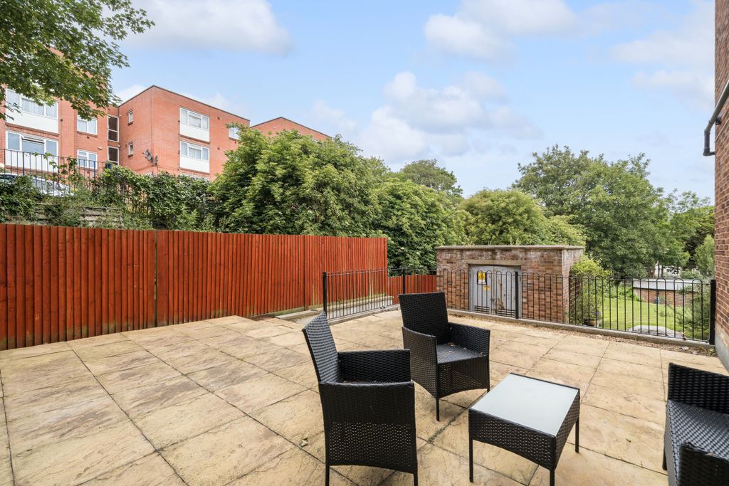 Property photo 3 of 13