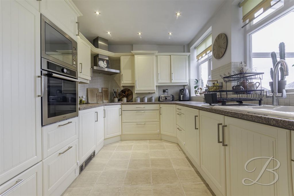 Property photo 2 of 32 Ccltd-12.Jpg
