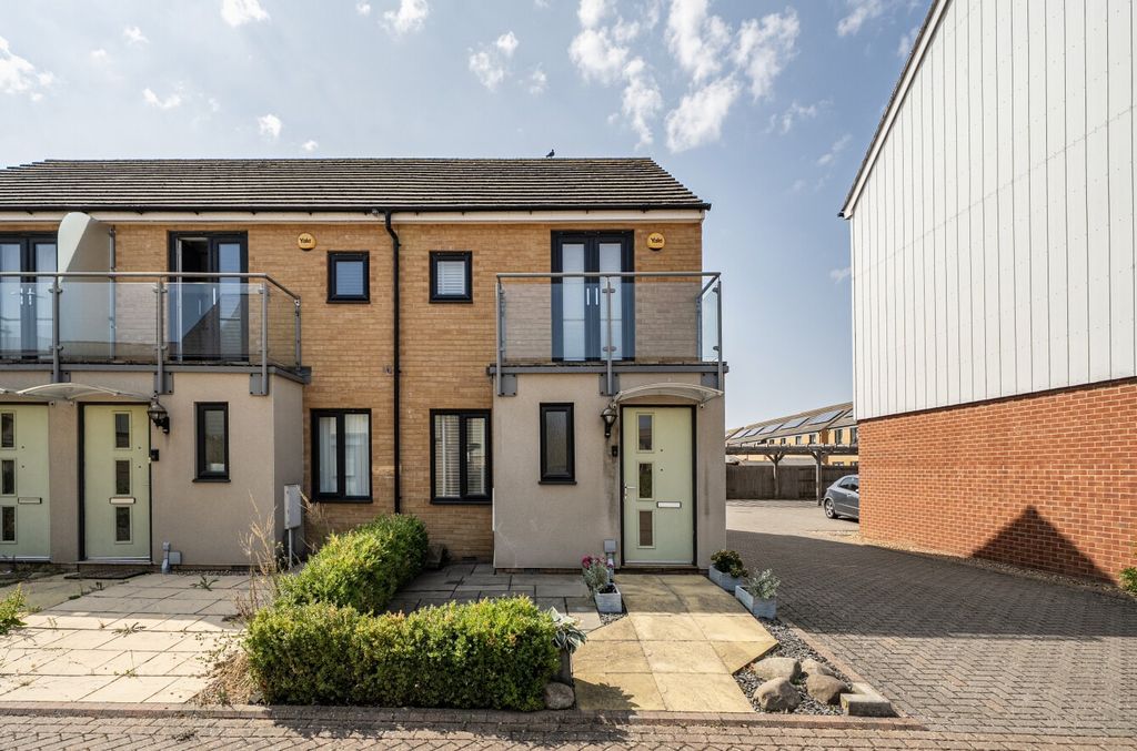 Property photo 1 of 21 5305402