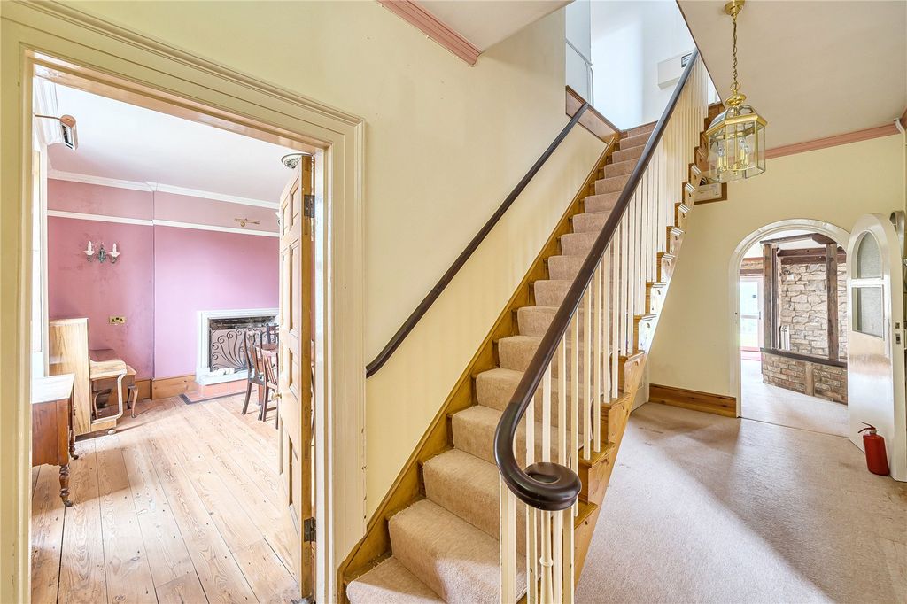 Property photo 3 of 27 Picture No. 17