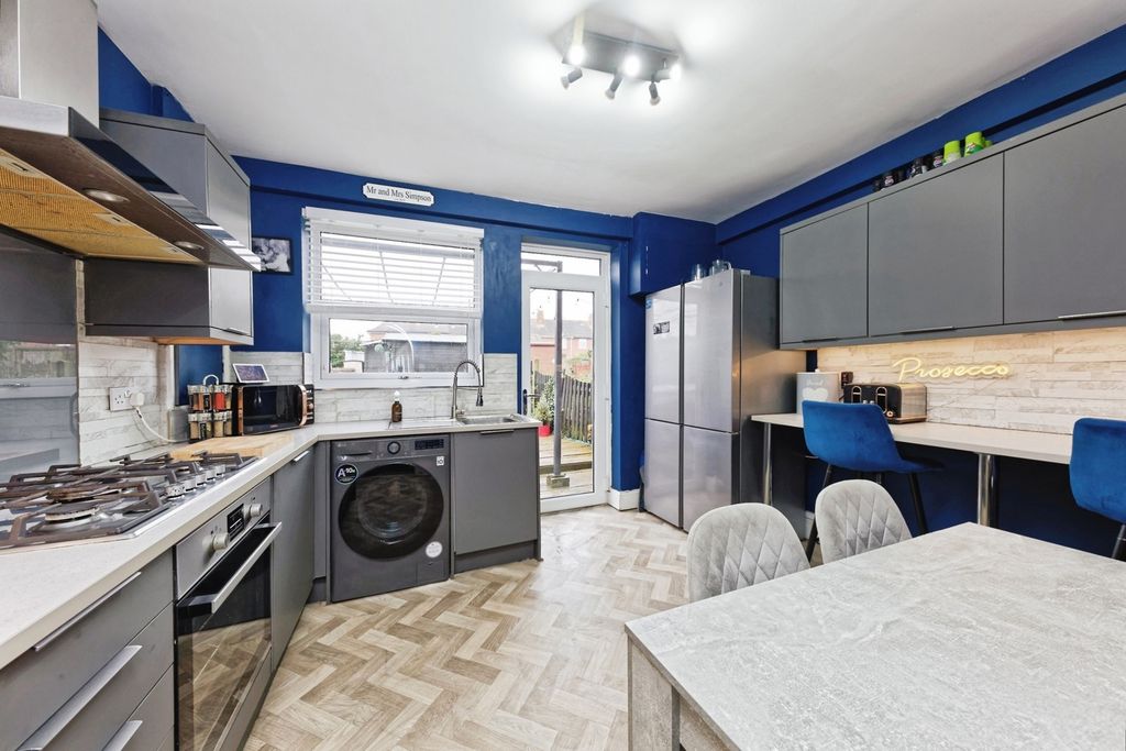 Property photo 2 of 18 Pbox-Img.Jpg