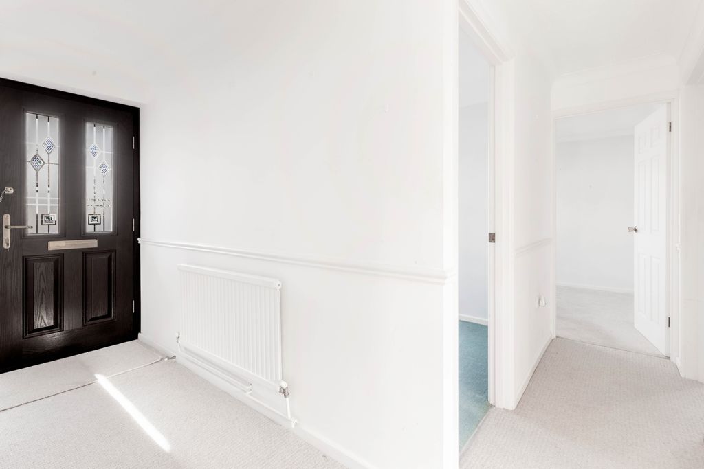 Property photo 2 of 24 102