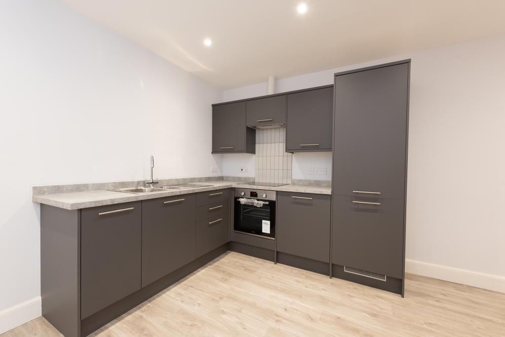 Property photo 2 of 12 Kitchen