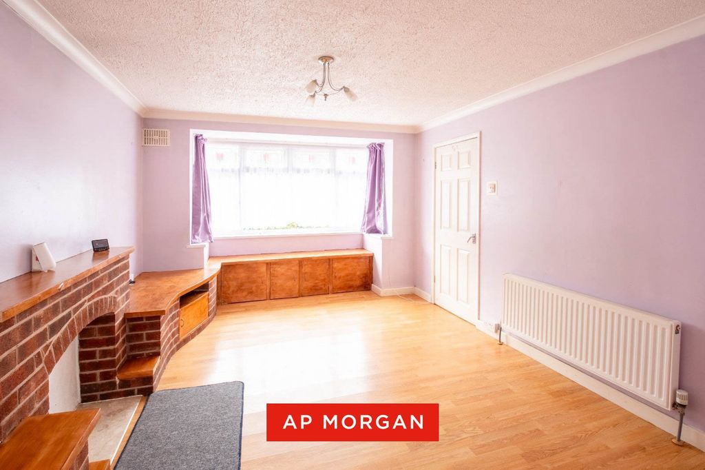 Property photo 3 of 15 Picture No. 23