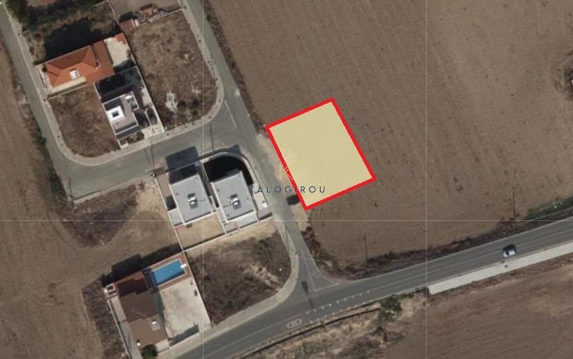 Property photo 1 of 2