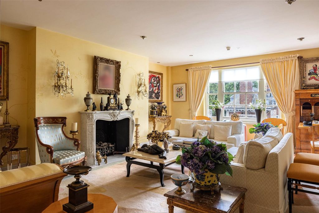Property photo 2 of 9 Drawing Room