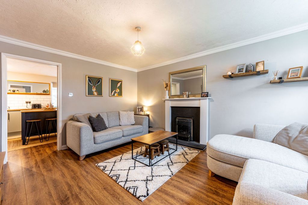 Property photo 2 of 22