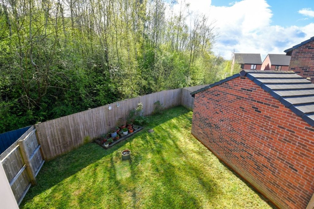 Property photo 2 of 23