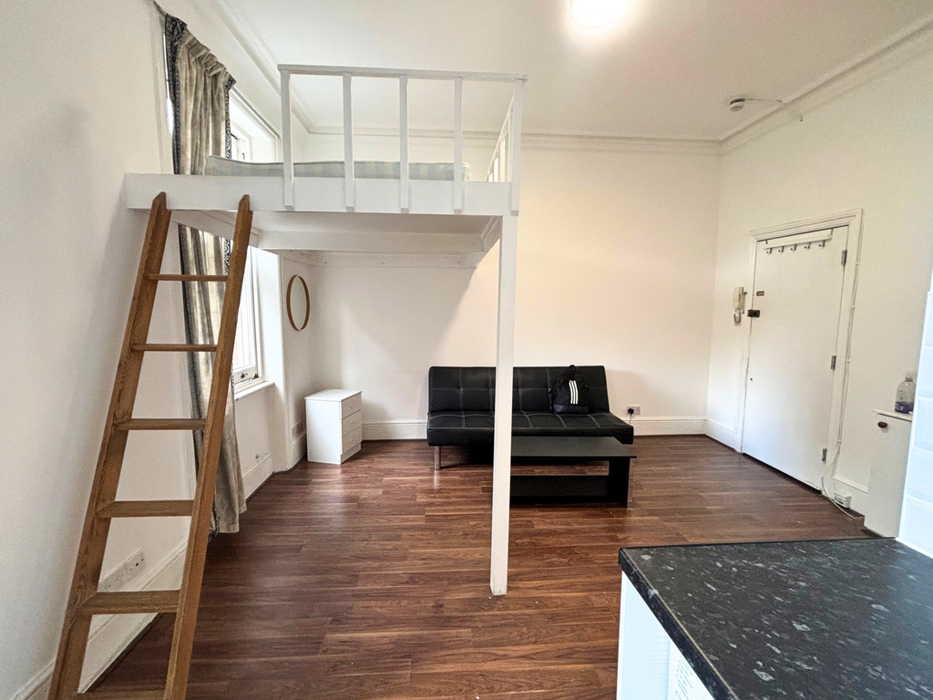 Property photo 1 of 4