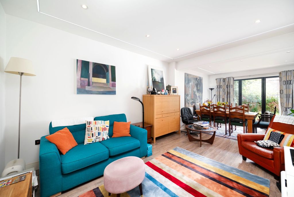 Property photo 2 of 13 5281924