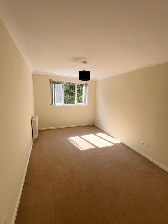 Property photo 3 of 6 Balcony