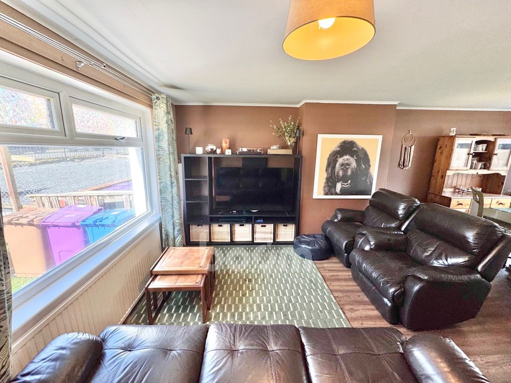 Property photo 2 of 25 Img_1919-2