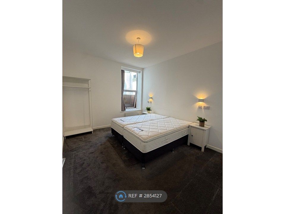 Property photo 2 of 14 Bedroom (Unfurnished)
