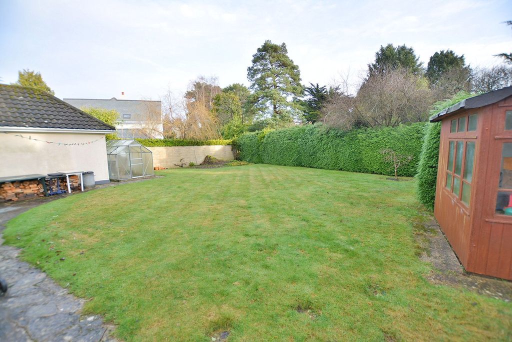 Property photo 3 of 18 Garden