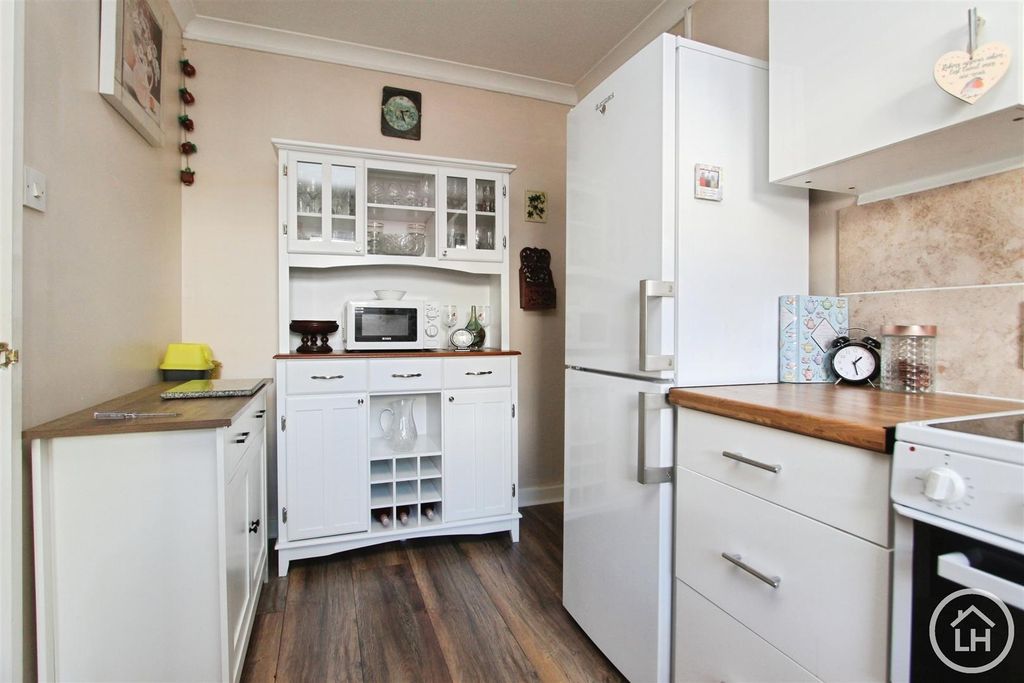 Property photo 1 of 12 Kitchen