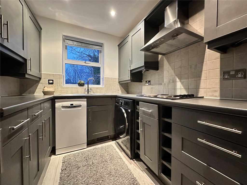 Property photo 3 of 11 Picture No. 02