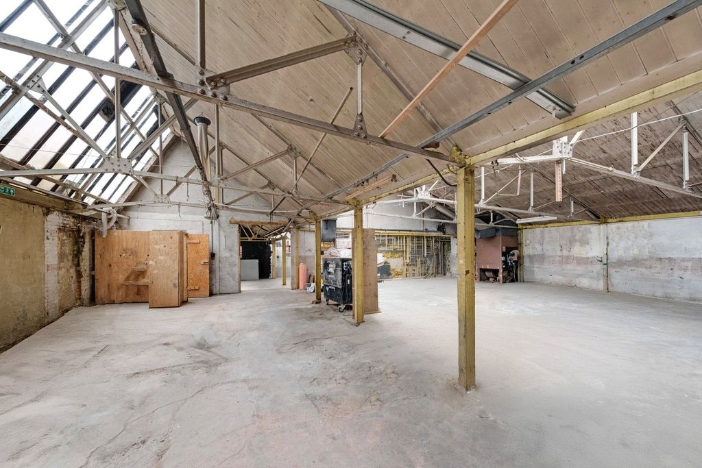 Property photo 2 of 9 Picture No. 02