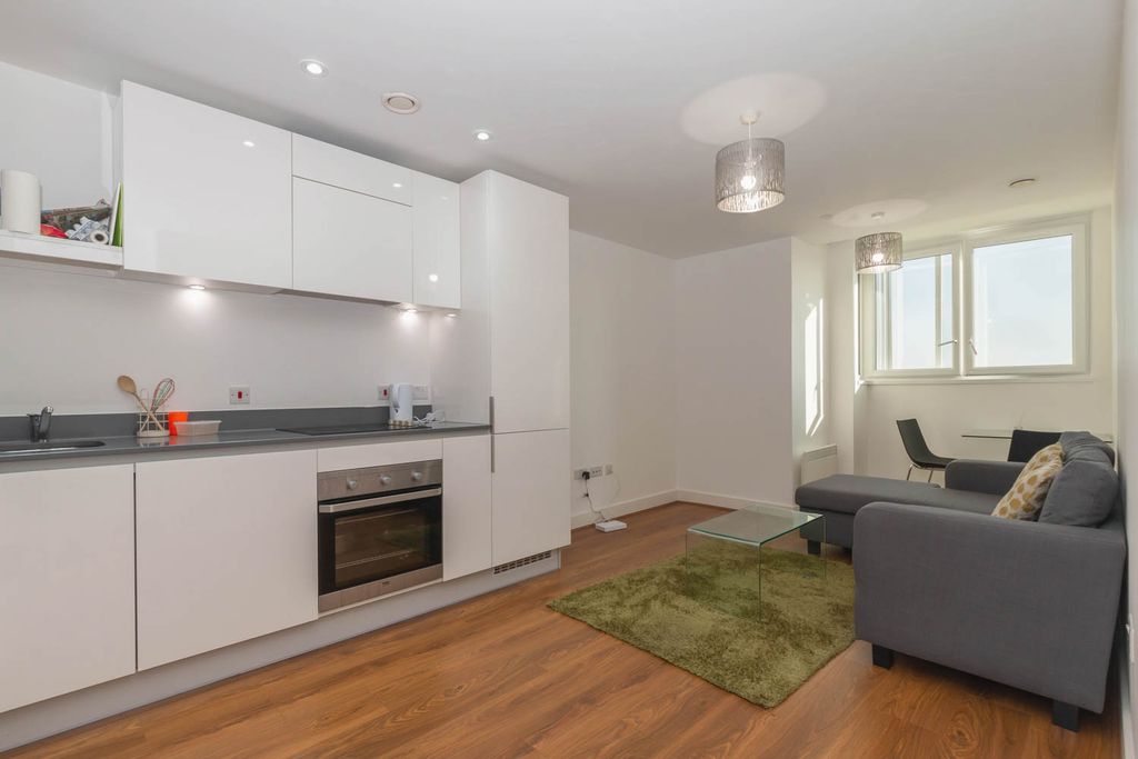 Property photo 1 of 9