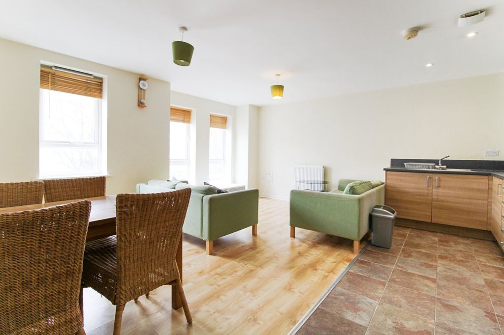 Property photo 2 of 11 Lounge/Diner/Kitchen