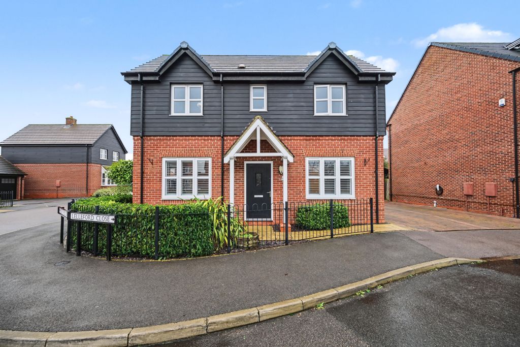 Property photo 1 of 24