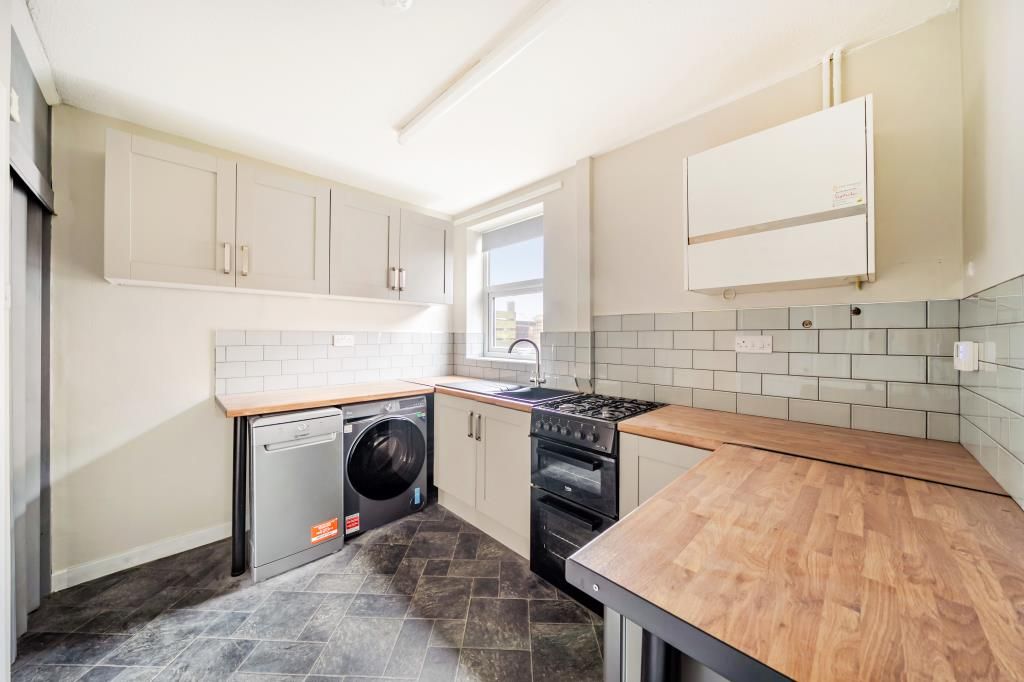 Property photo 2 of 20 Kitchen