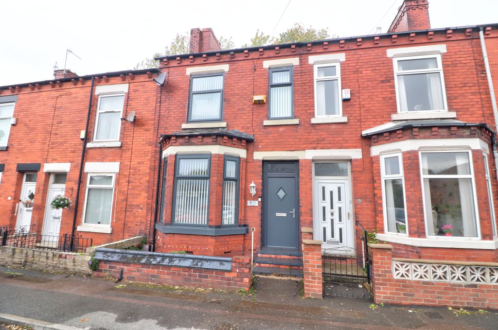 Property photo 1 of 14 Front