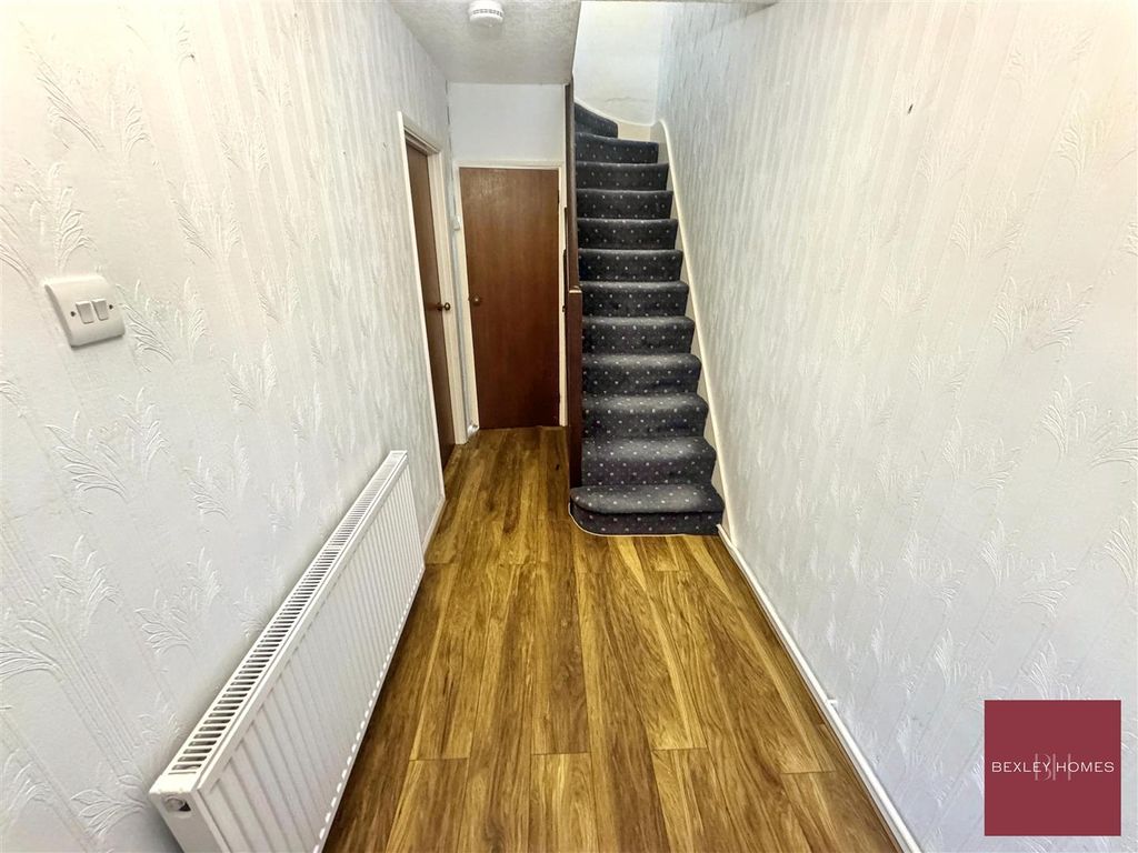 Property photo 2 of 10 Img_2133.Jpg