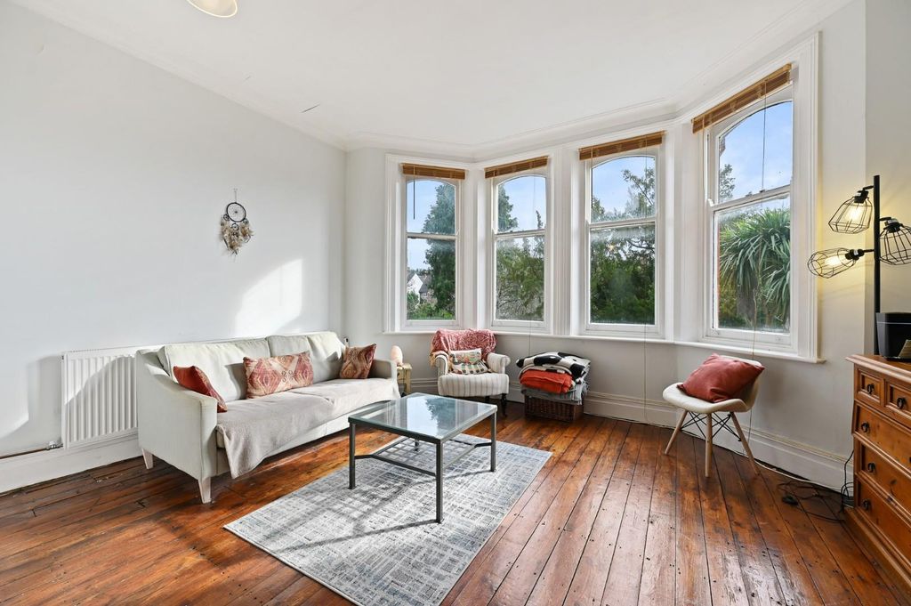 Property photo 3 of 8