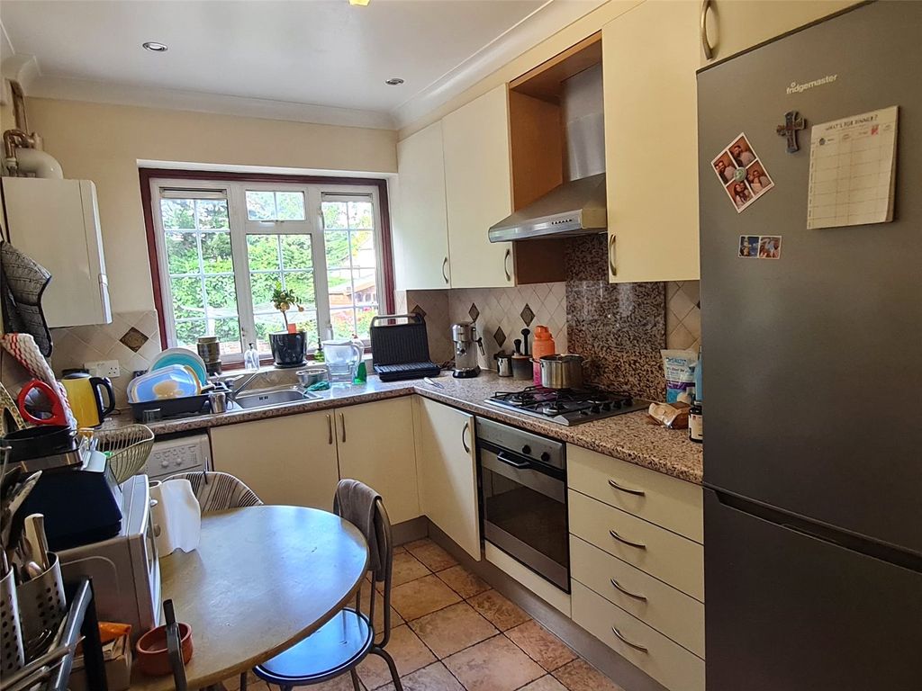 Property photo 3 of 10 Picture No. 30