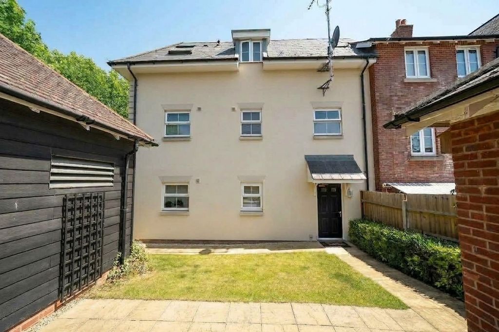 Property photo 1 of 27