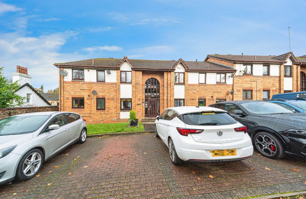 Property photo 2 of 17