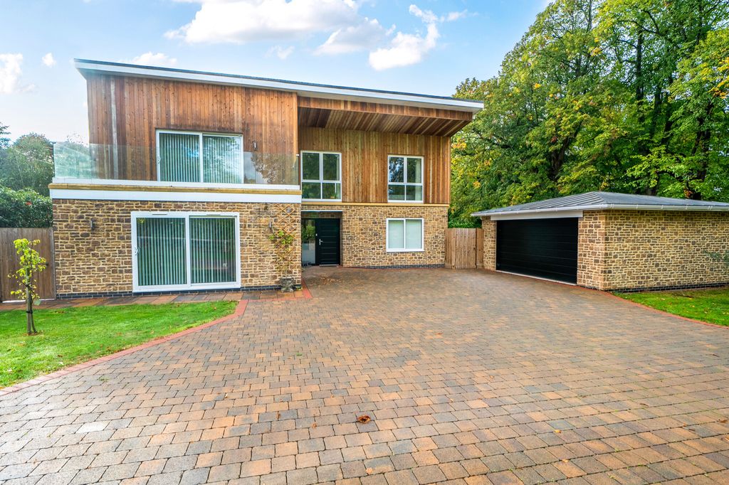 Property photo 1 of 22 Exterior