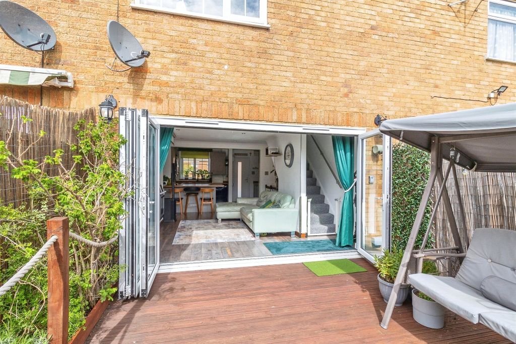 Property photo 3 of 20