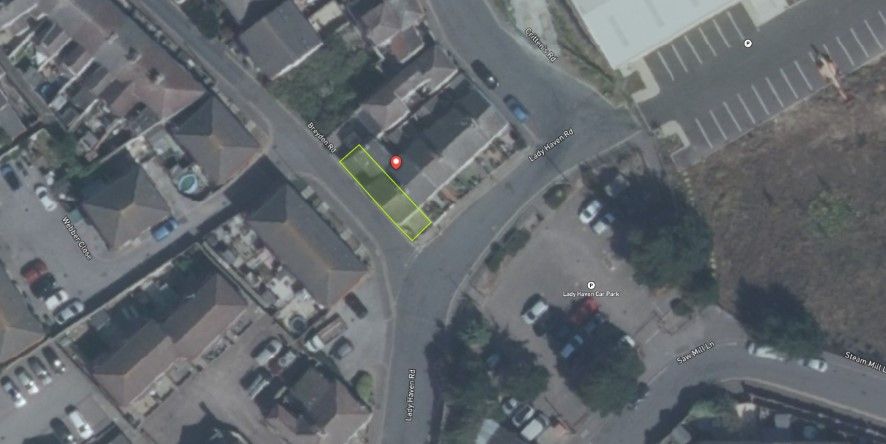 Property photo 2 of 12