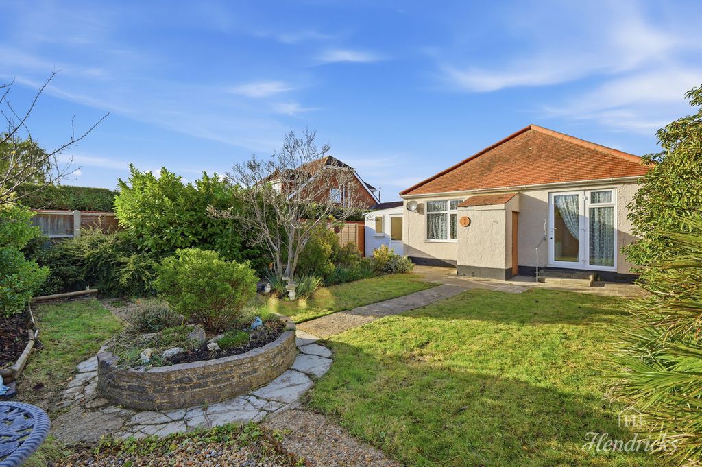 Property photo 2 of 29